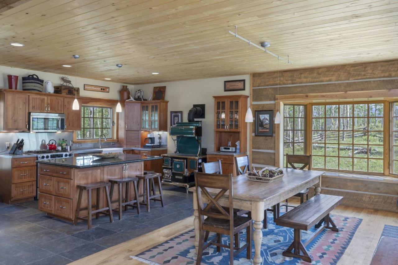Hughes Ranch - Wilson Mesa, 70 Acres With Views Upon Views Βίλα Placerville Εξωτερικό φωτογραφία